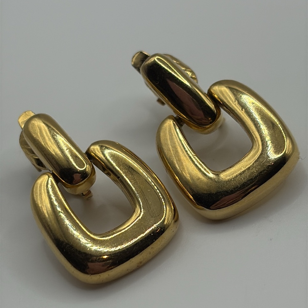 Trifari Gold-Tone Square Door Knocker Earrings Minimalist Style - Picture 5 of 5